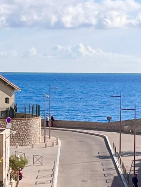 Antibes carré d'or Bastion Albert 1er Vue mer